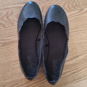 City Streets Black Size 5 Flats